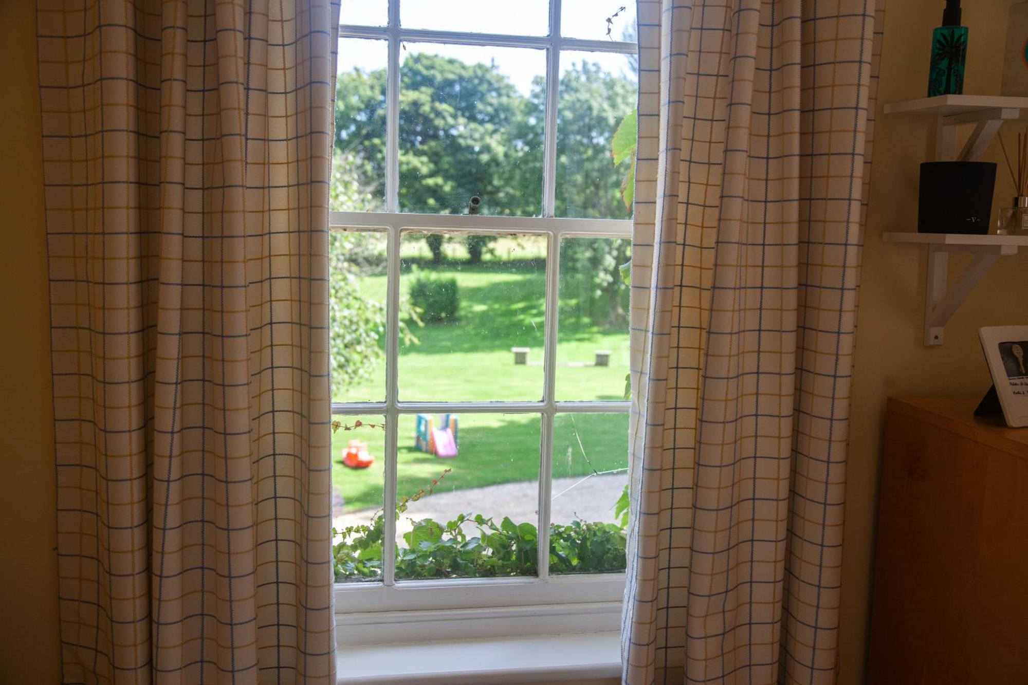 Clemenstone House B&B Cowbridge Exterior photo